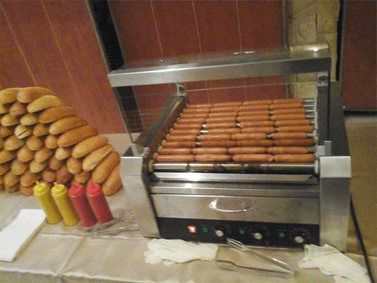דוכן לחמניה ונקניקיה